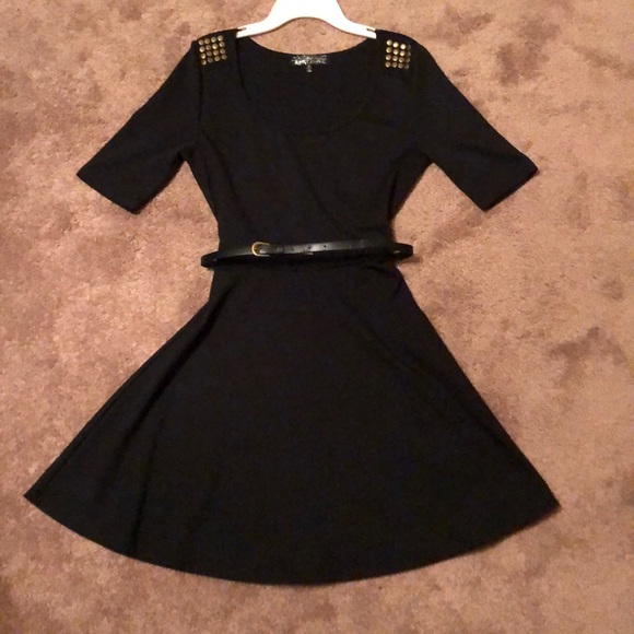 Black Belted Dress - Picture 3 of 4